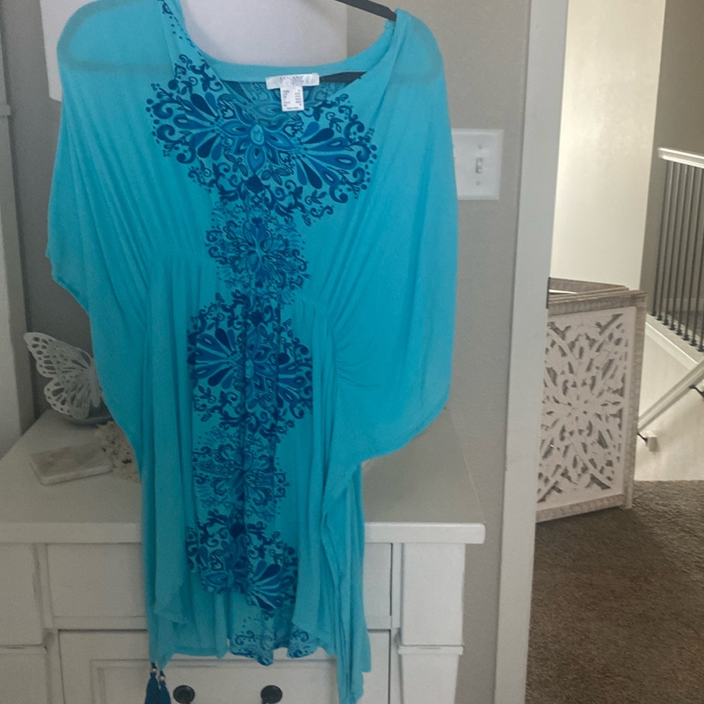 Never worn brand new no tags lightweight Venus swimsuit cover-up